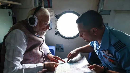 Himachal Relief: PM Modi Pledges ₹1,500 Crore, Promises Homes, Highways and Farmer Aid