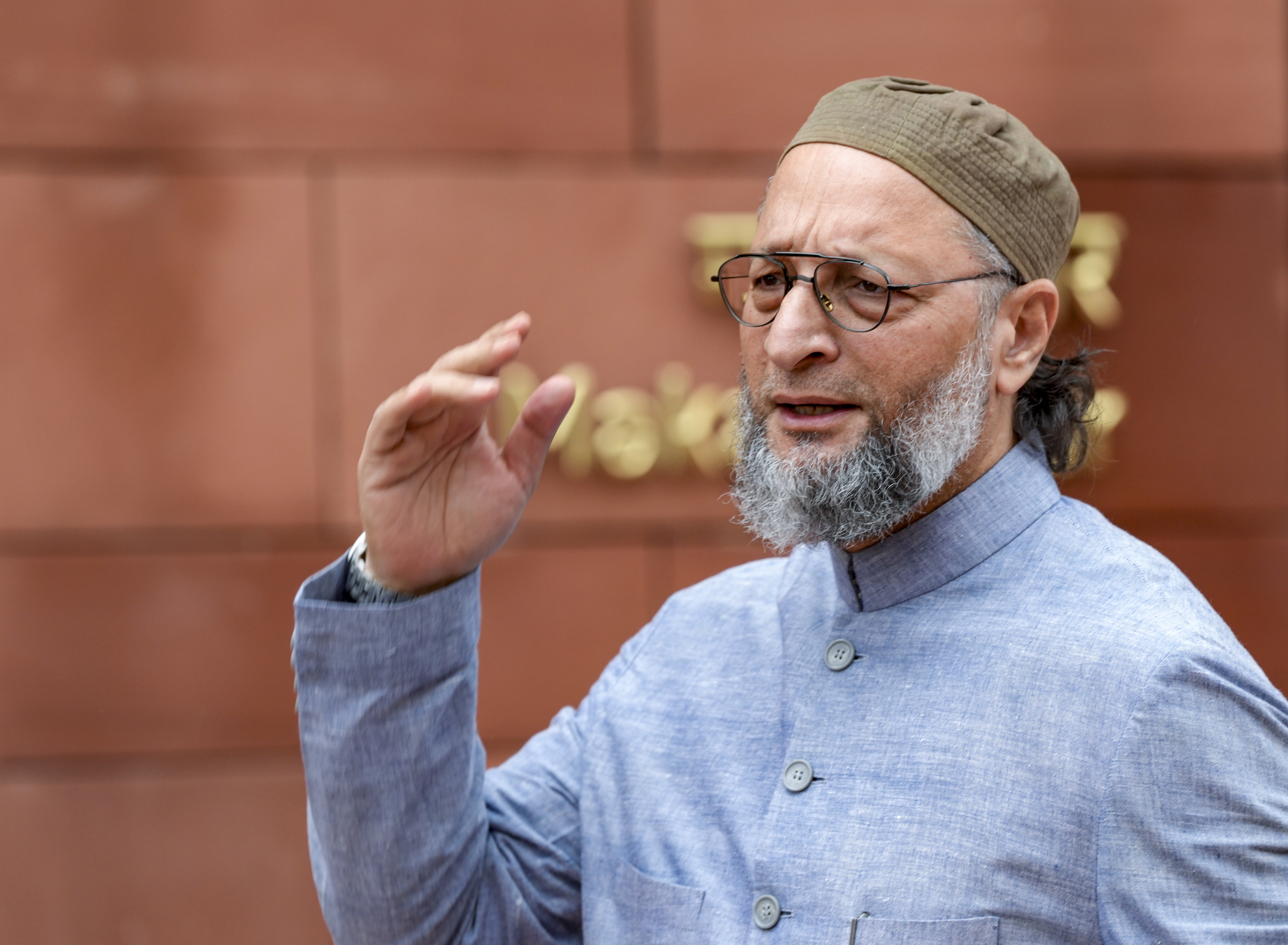 ‘Fellow Hyderabadi’: Owaisi Extends Support to INDIA Bloc’s Vice Presidential Candidate Sudershan Reddy