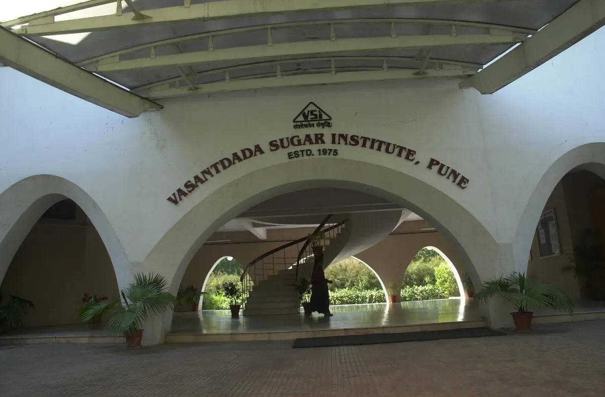 Political Storm Brews Over VSI Probe: Fadnavis Government’s Action on Sharad Pawar’s Institute Sparks Rohit Pawar’s Retort