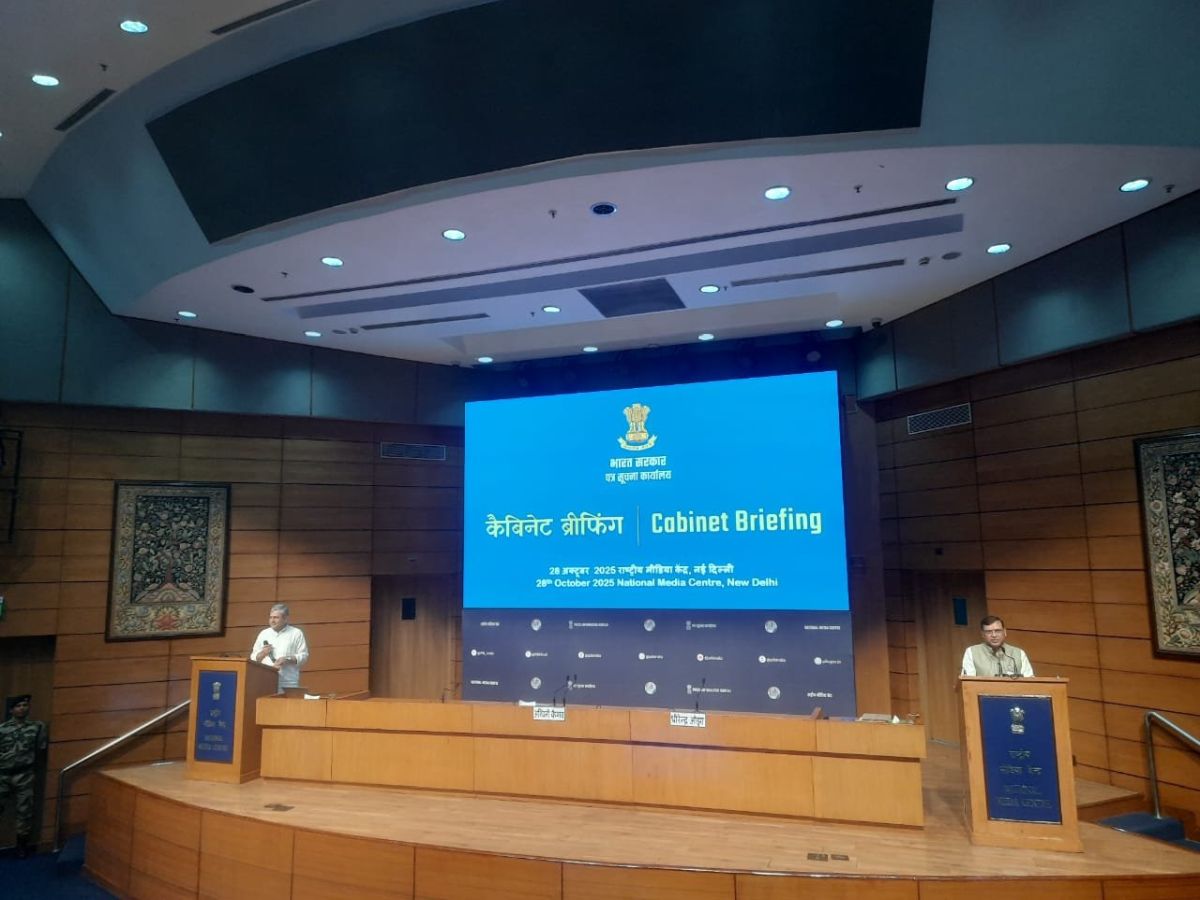 Cabinet Greenlights 8th Pay Commission: Ex-Supreme Court Judge to Lead, Implementation Expected from January 2026