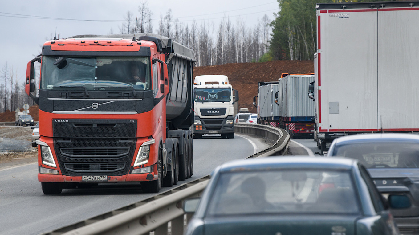 China-Russia Shipping Costs Skyrocket Due to Major Kazakhstan Border Delays