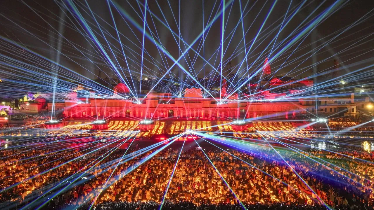 Deepotsav 2025: Ayodhya Sets New Guinness World Record for Lighting Lamps, Dazzling Laser Show Captivates