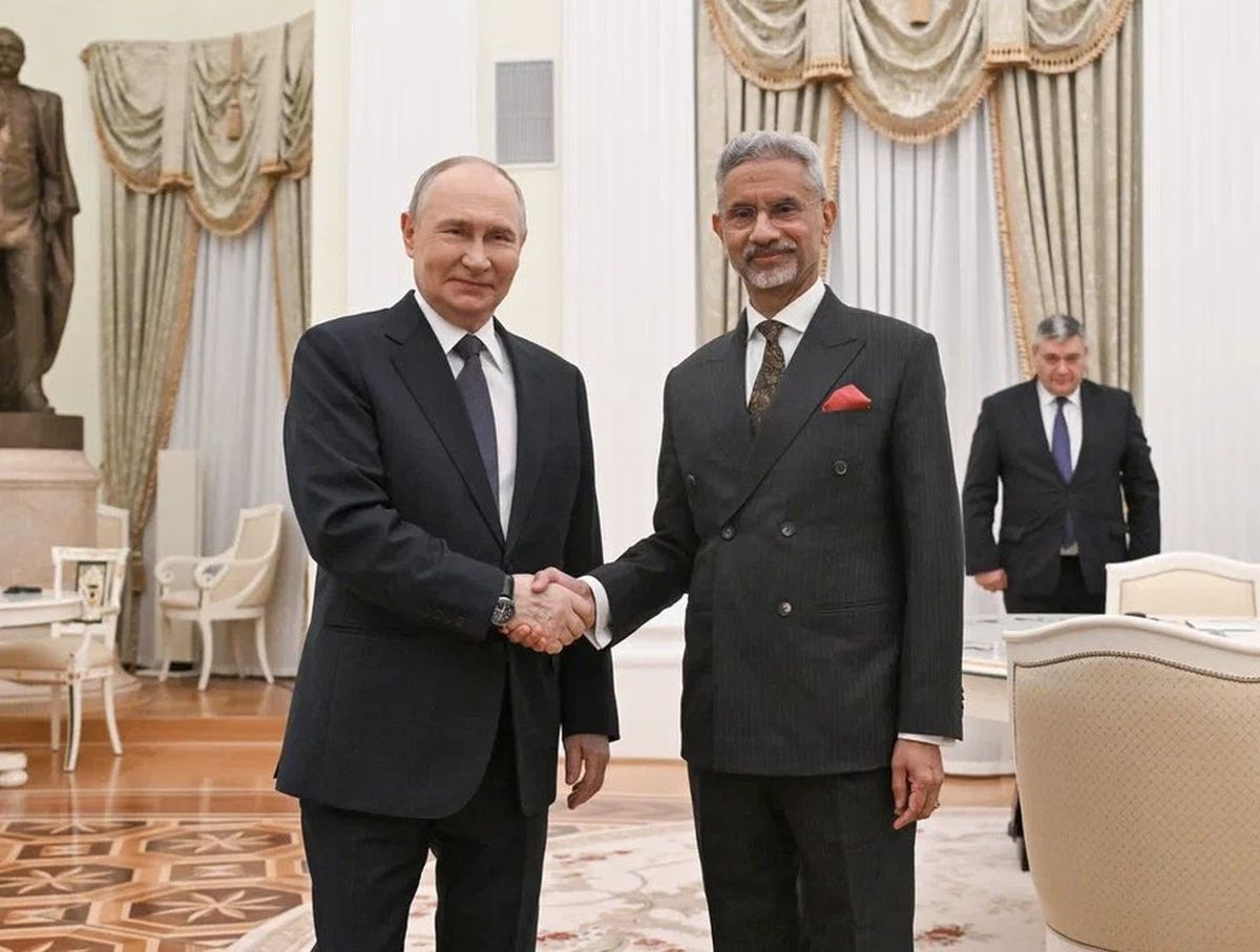 EAM S. Jaishankar Meets Vladimir Putin in Moscow; Discusses India-Russia Summit & Global Issues