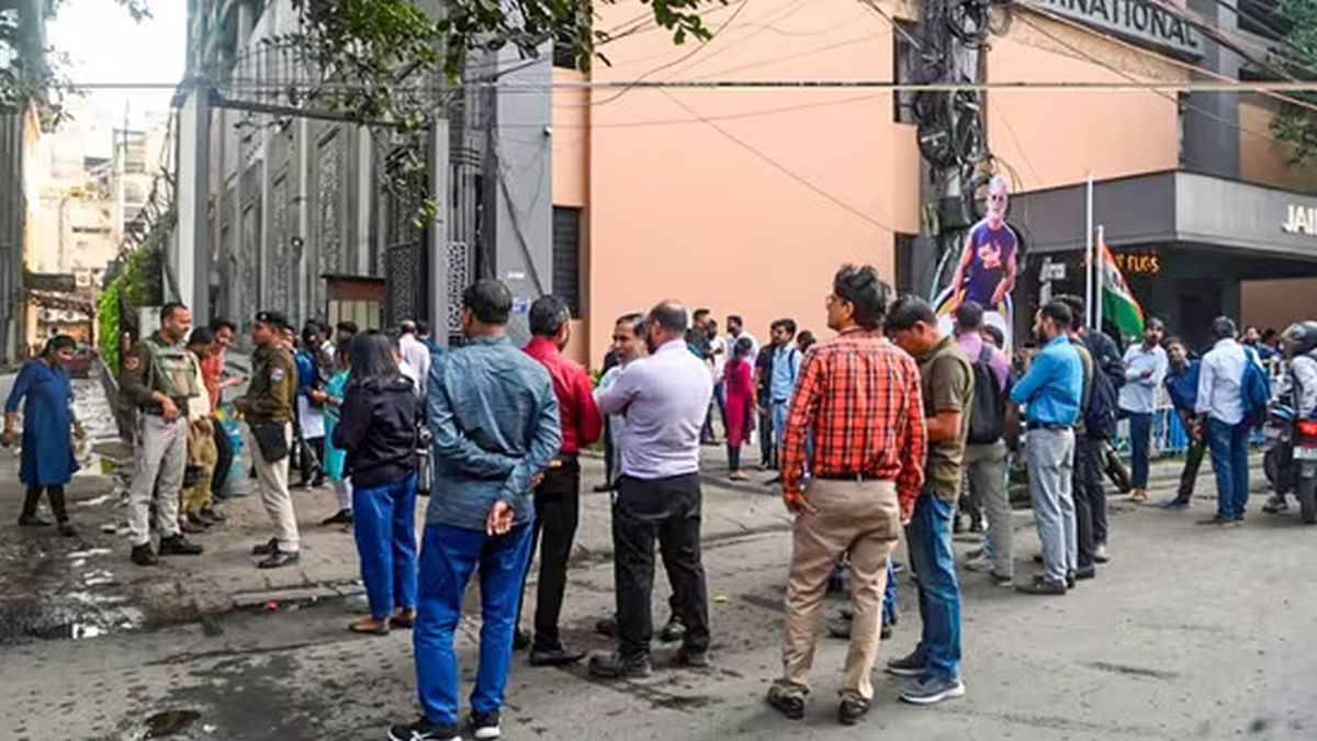 Panic Grips Kolkata as Strong Earthquake Tremors Hit the City