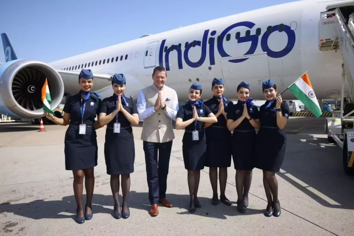 IndiGo Flight Chaos: Crew Shortage and Technical Glitches Ground Hundreds of Travelers