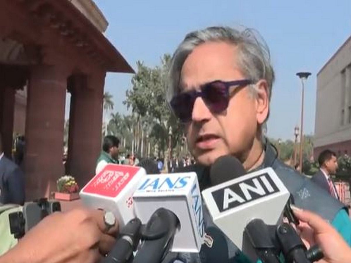 Tharoor Stresses on ‘Old, Serious, Strong’ India-Russia Relationship Before Putin’s Visit