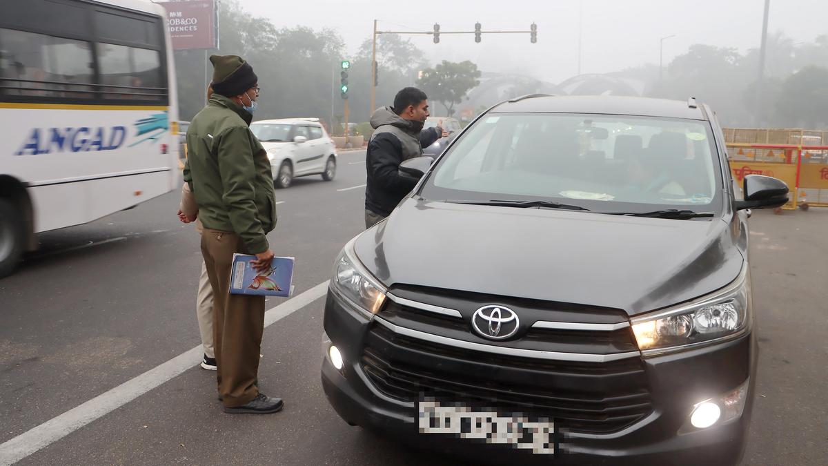 BS6 Only or Turn Back! Non-Compliant Vehicles Stopped at Delhi Borders, MLA’s Car Fined