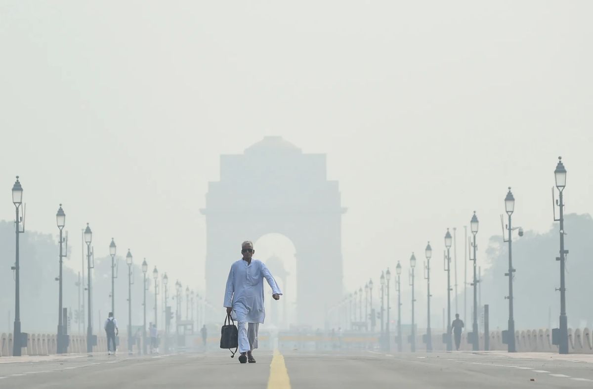 Delhi’s ‘Very Poor’ Air and Dense Fog Cause Major Flight Chaos