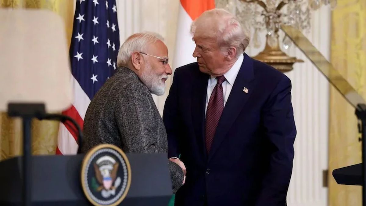 “मोदी जानते थे कि मैं खुश नहीं हूं”: रूस से तेल खरीदने पर ट्रंप ने भारत पर टैरिफ बढ़ाने के दिए संकेत