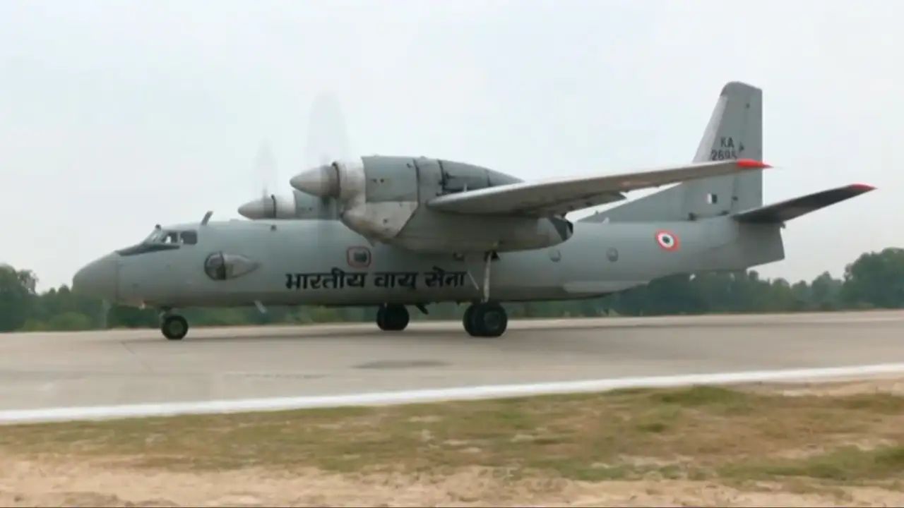 Indian Air Force flexes its might on Purvanchal Expressway as Tejas, Sukhoi and Jaguar jets roar into action