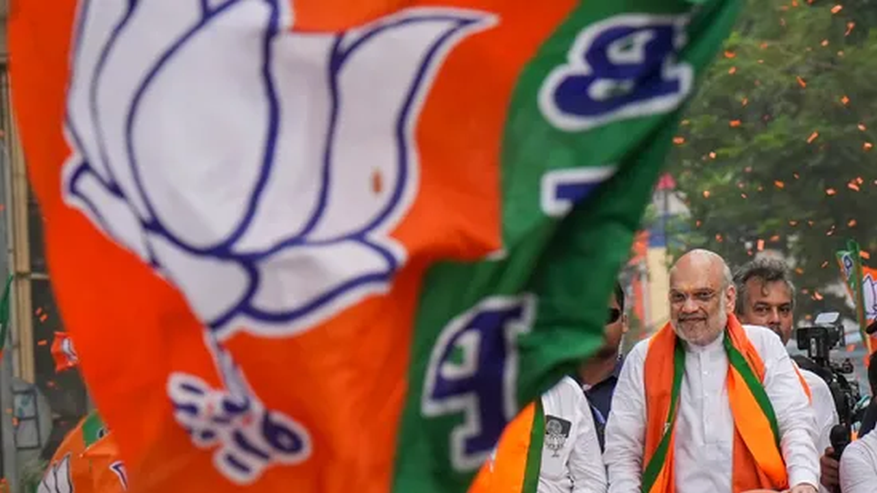 Central Forces Will Stay in Bengal for 60 Days After Polls; Amit Shah Tells Voters Not to Fear “Didi’s Goons”