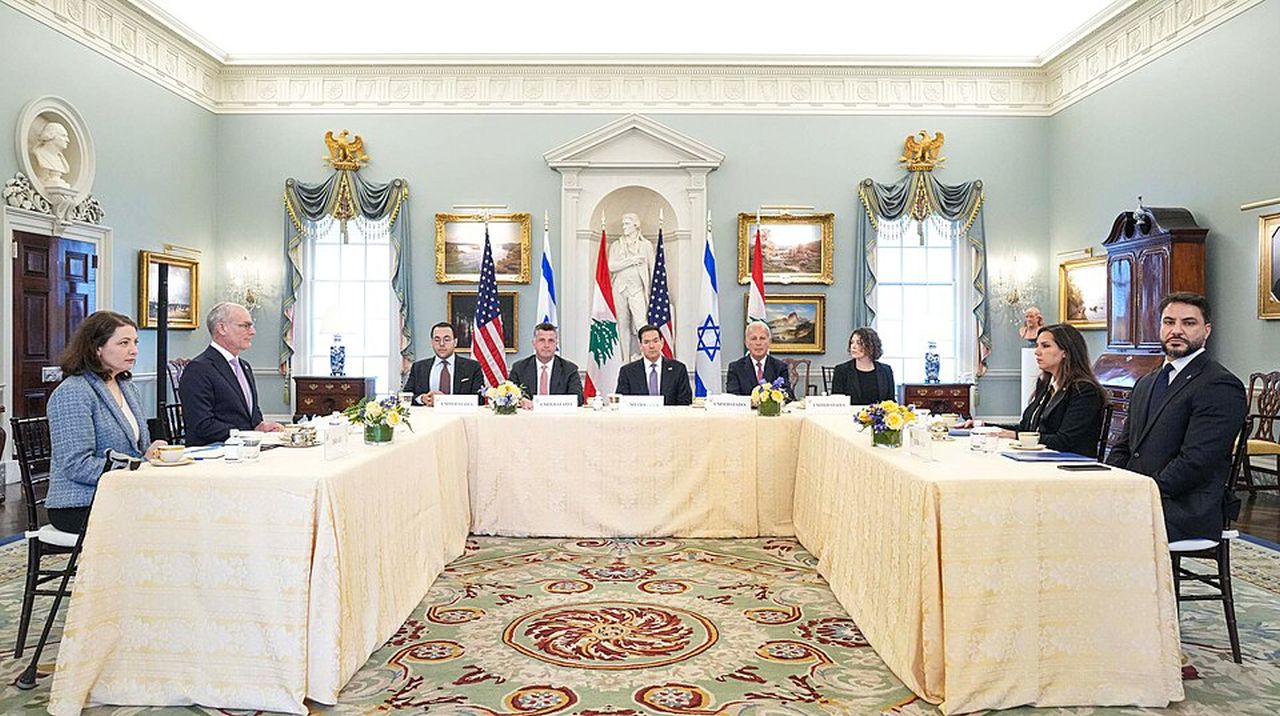 Trump Announces Three-Week Extension of Israel-Lebanon Ceasefire After White House Talks