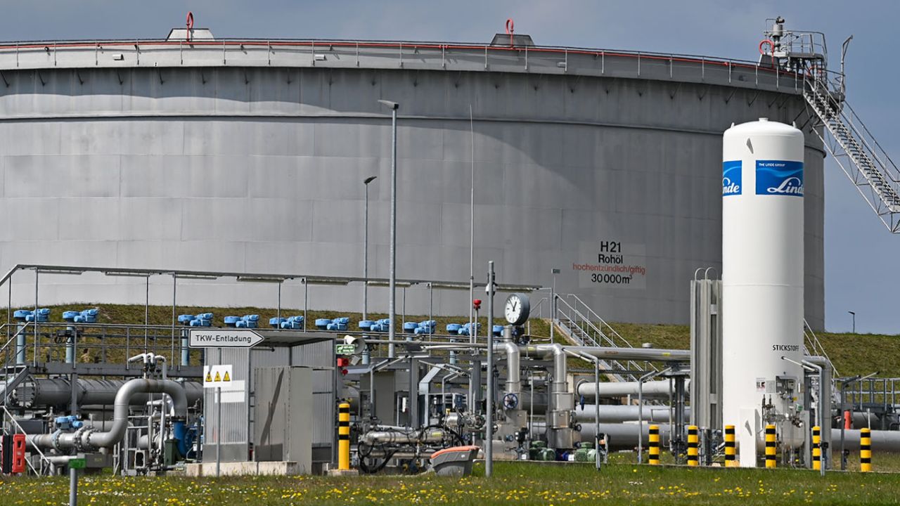 Russia halts Kazakh oil transit through Druzhba pipeline to Germany from May 1