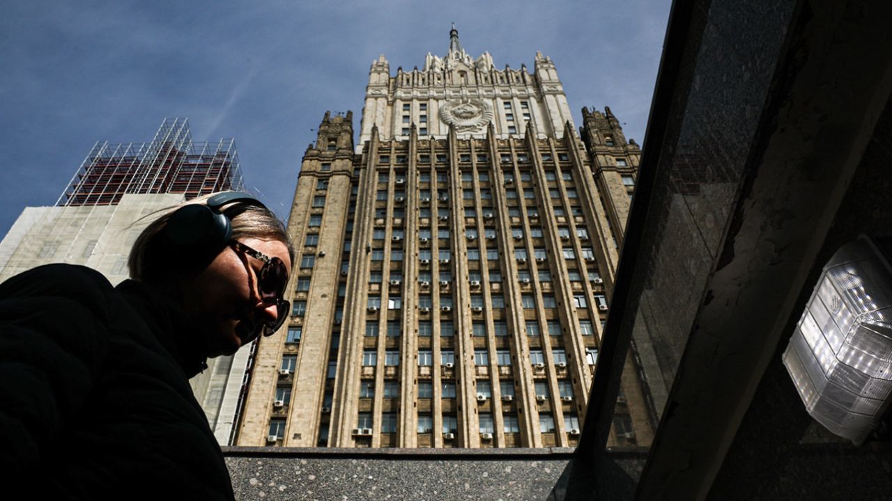 Russia Hits Back; Widens European Entry Ban After Fresh EU Sanctions