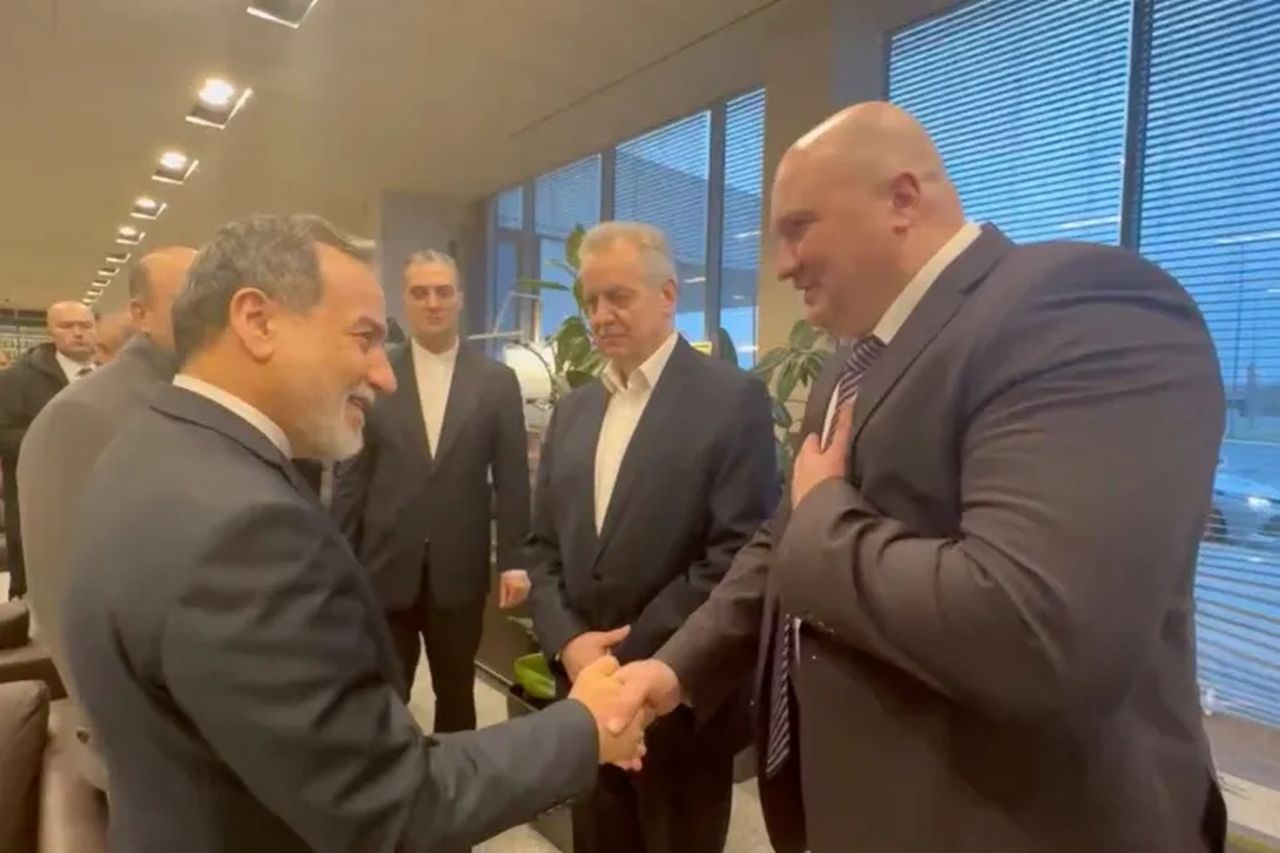 Iran’s foreign minister flies to Russia to meet Putin amid desperate push for ceasefire