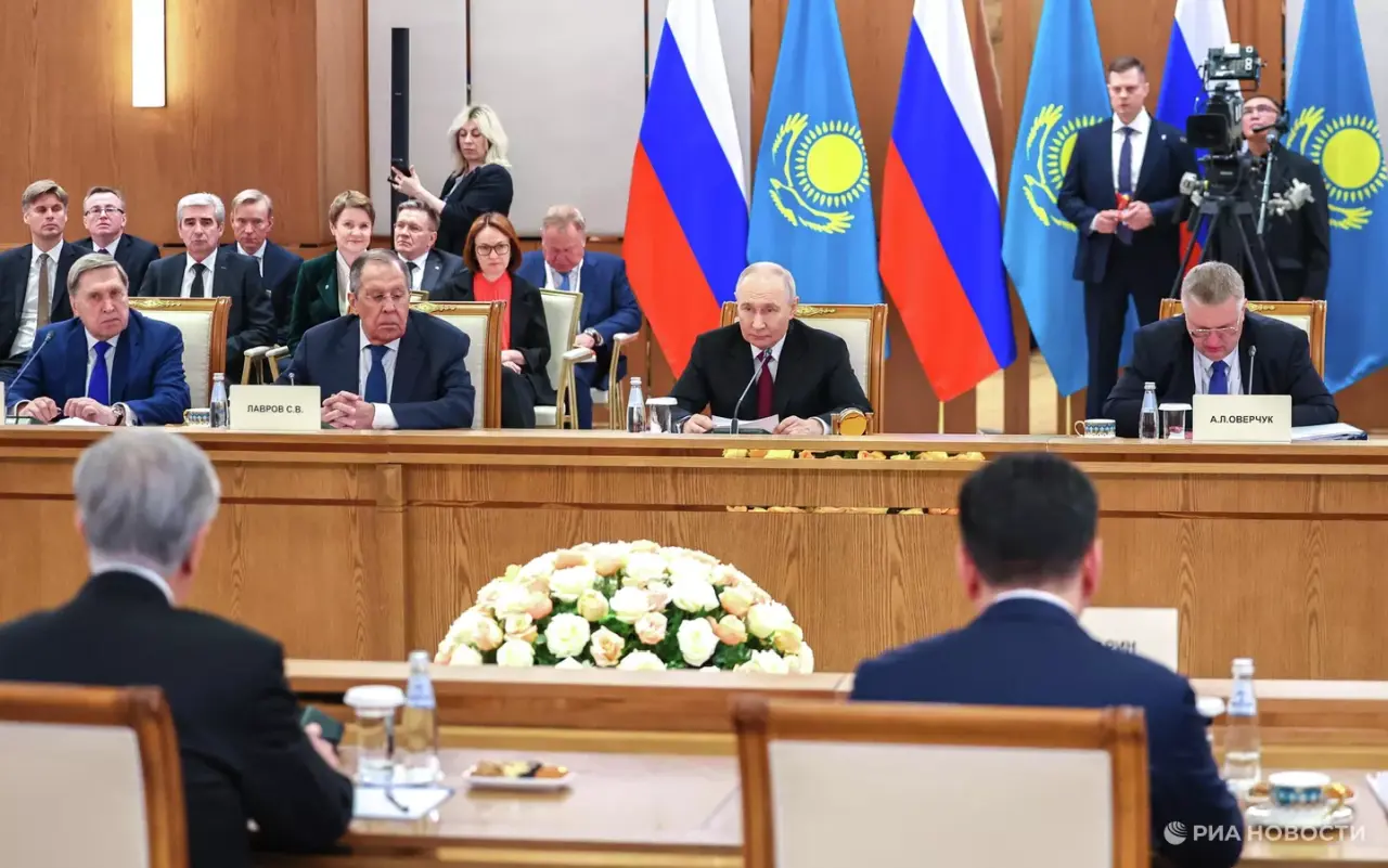 Putin Signals Major Decisions Ahead of EAEU Summit in Kazakhstan
