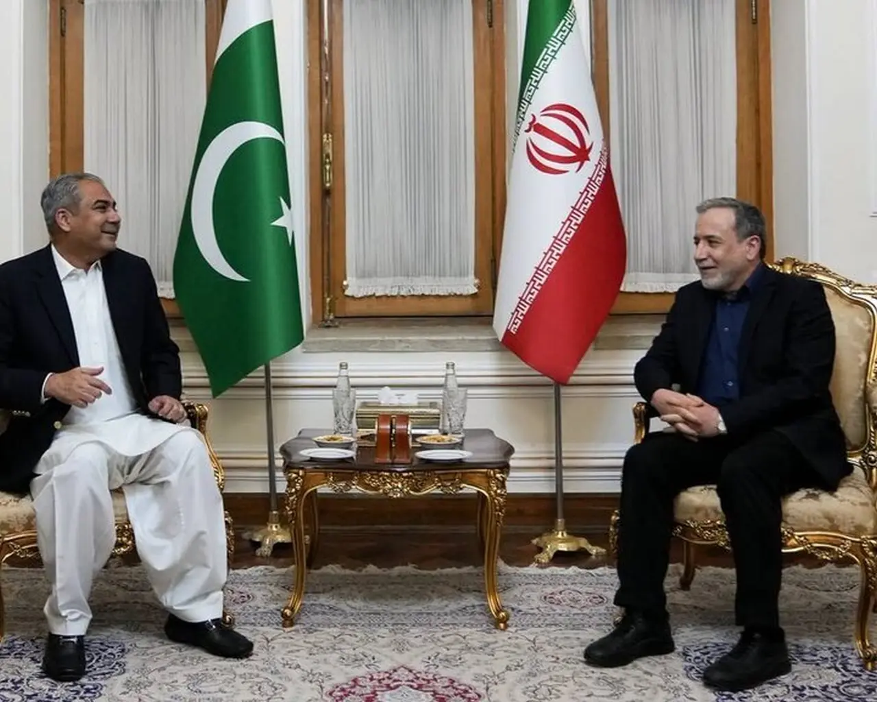 Pakistan’s Mohsin Naqvi Holds Talks With Iran’s Araghchi as West Asia Diplomacy Heats Up