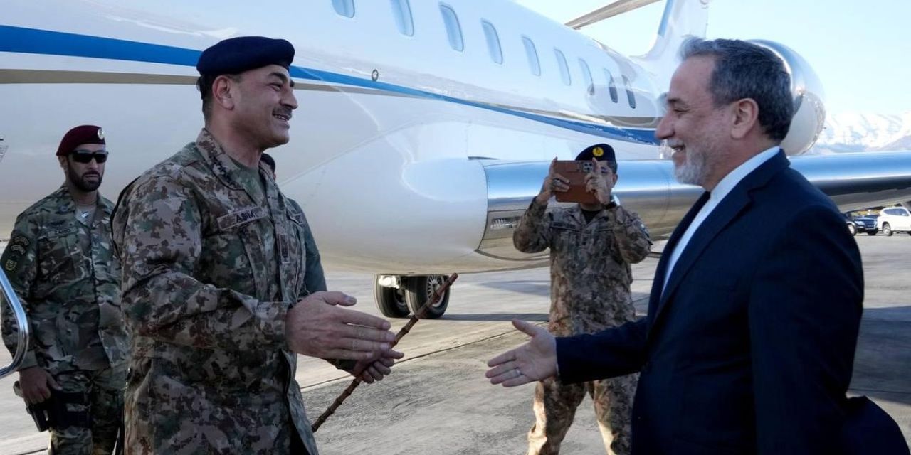 Pakistan’s Asim Munir Heads to Tehran Carrying a US Peace Message to End the Iran War