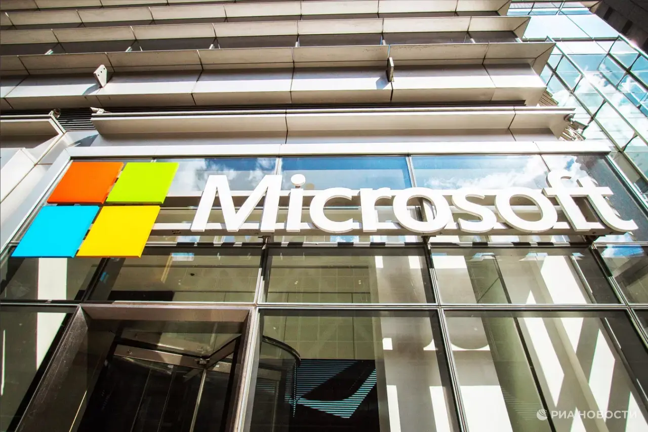 Microsoft Cuts Quantum Computer Timeline in Half With New Majorana 2 Chip