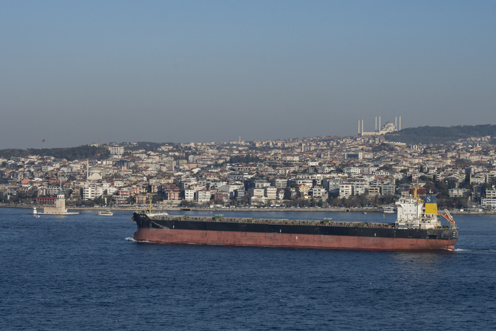 Turkey’s Strait Fee Hike Will Pile More Pressure on Global Trade, Economist Warns