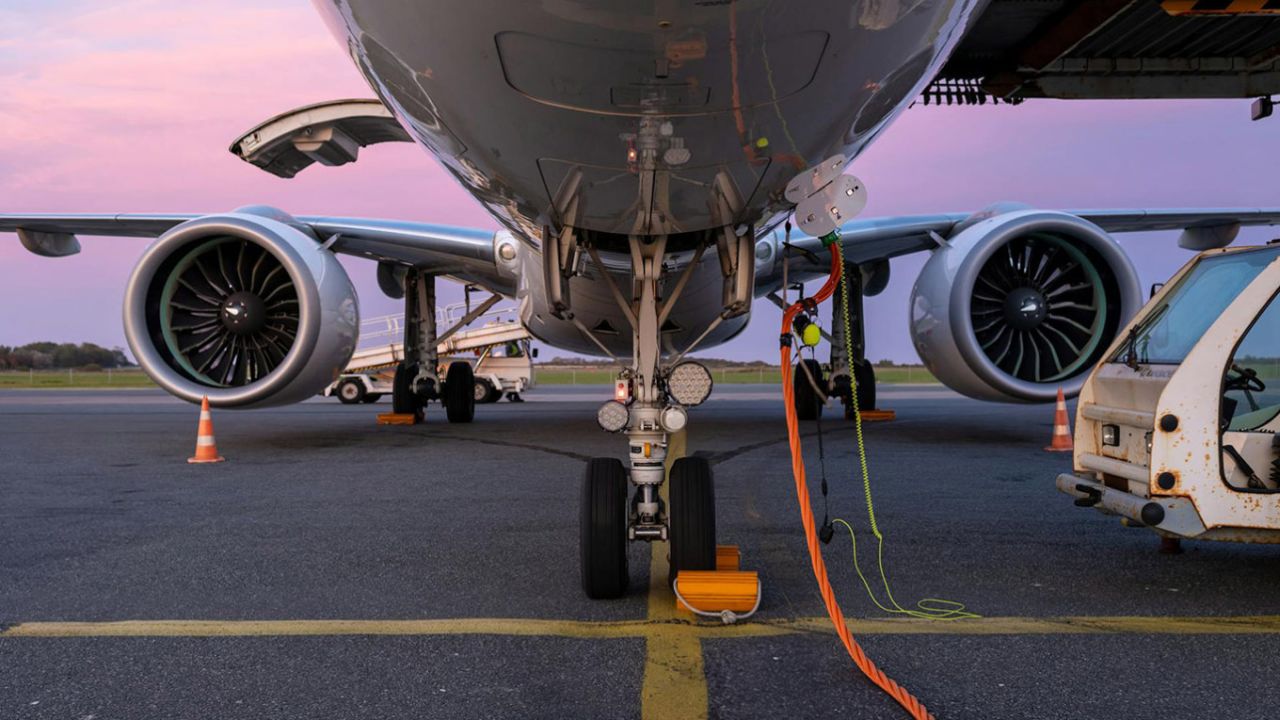 Russia Halts All Jet Fuel Exports Through Late November