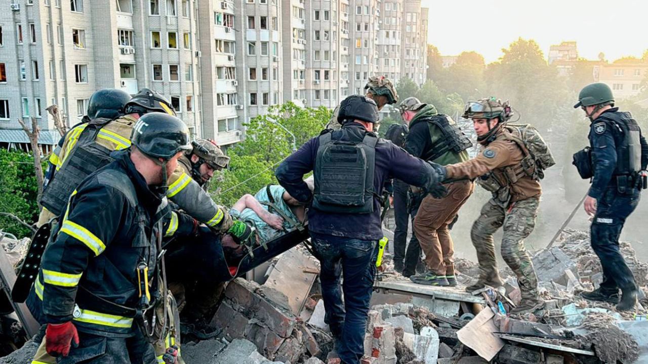 Russia Rains Down Deadly Missiles on Ukraine Overnight, At Least 13 Dead, Over 100 Wounded Across Three Cities