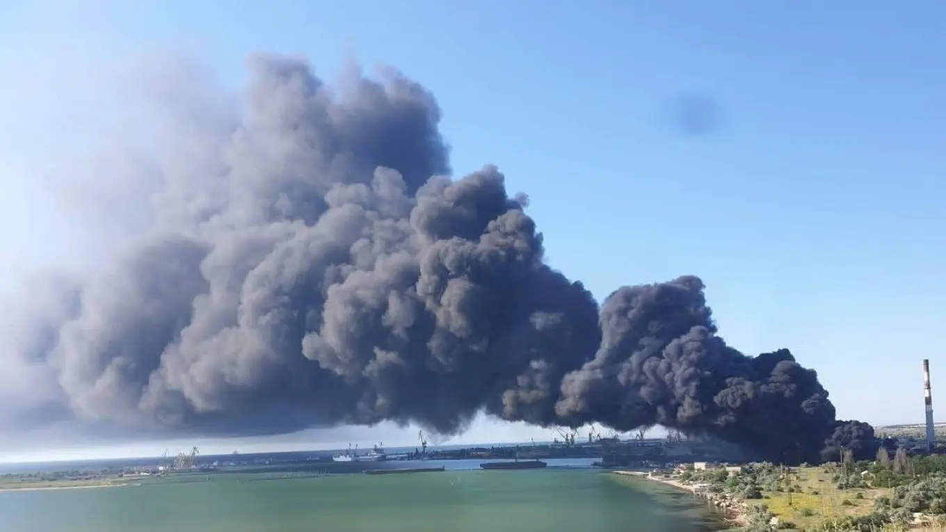 Crimea Plunges Into Emergency, Ukraine’s Relentless Strikes Cripple the Peninsula’s Power Grid