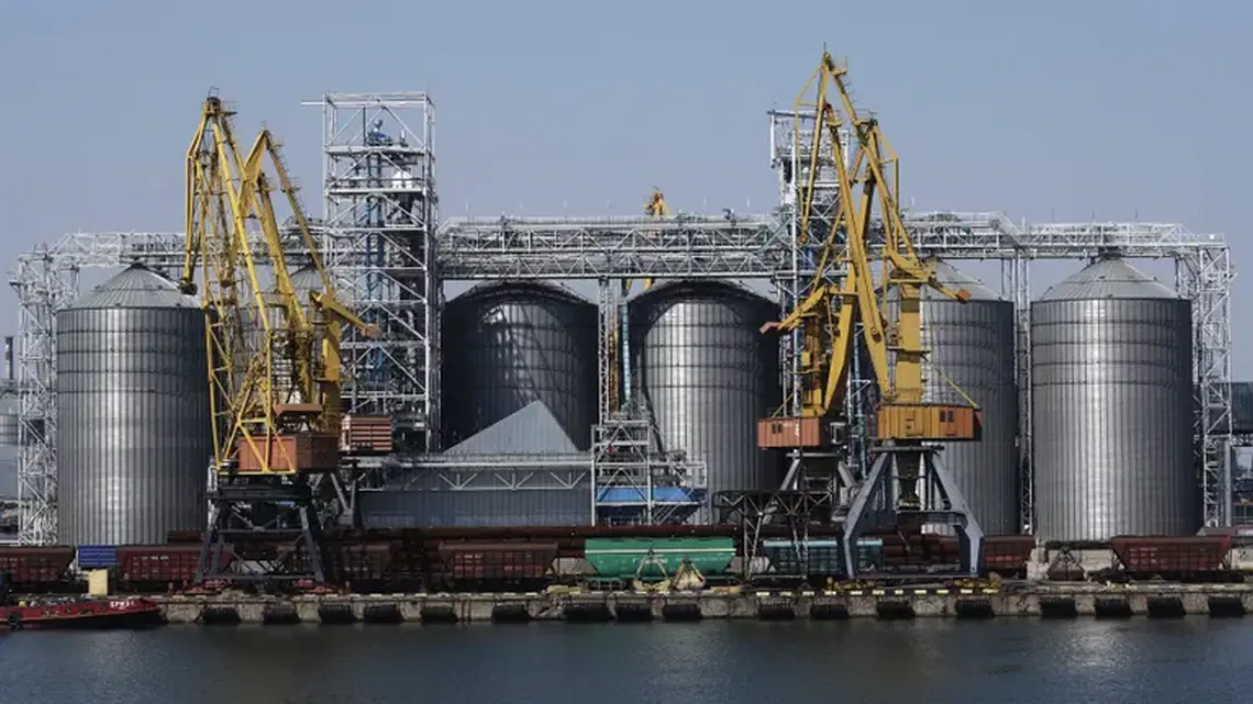 Ukraine Grain Exports Plunge 63.3% in August, National Bank Reports