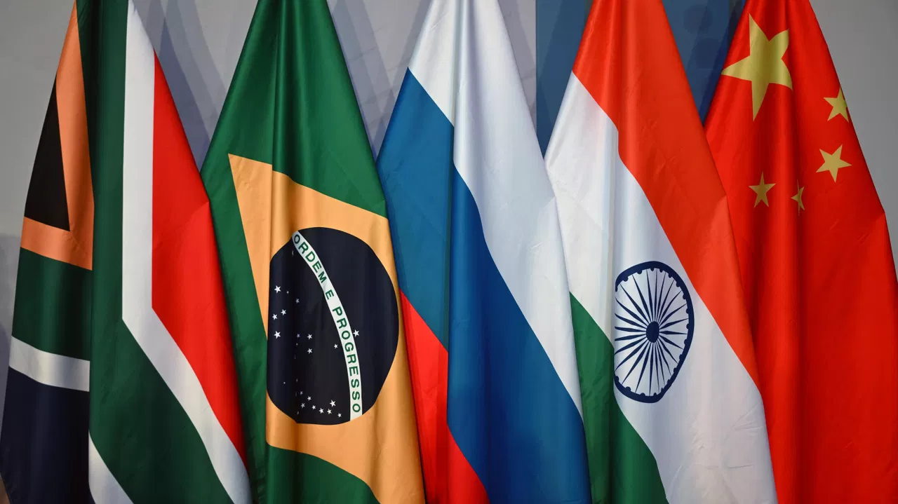 World Is Moving Toward a Multipolar Order, Expert Says